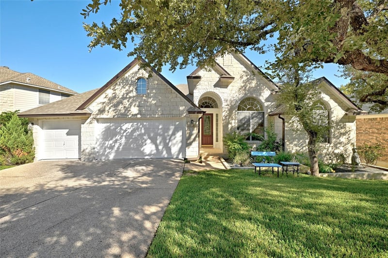 Virtual tour of 3317 Adelanto CT