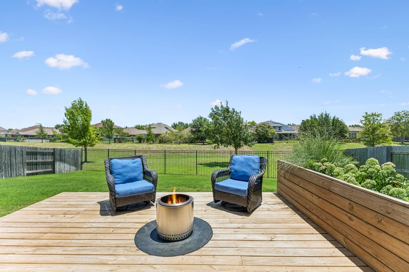 Virtual tour of 334 Blue Oak BLVD
