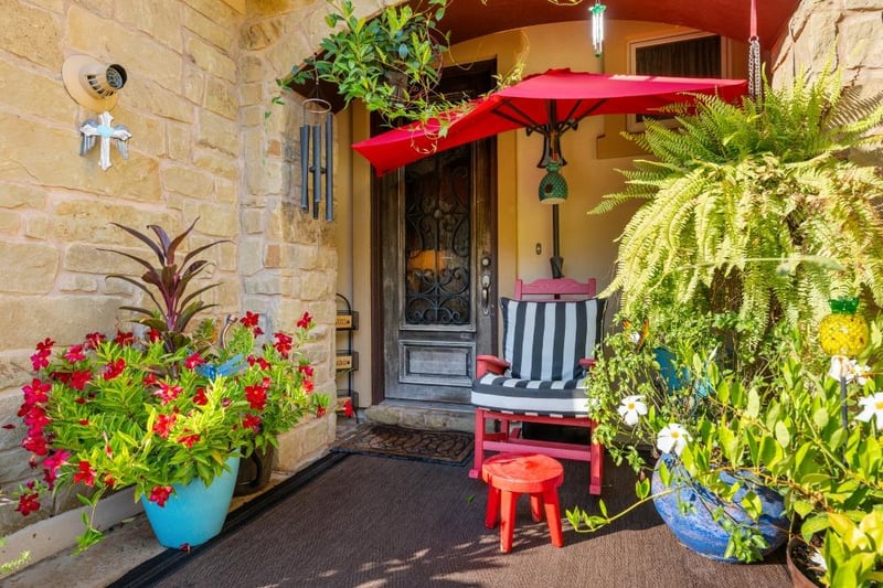 Virtual tour of 335 Lombardia DR Unit #19E