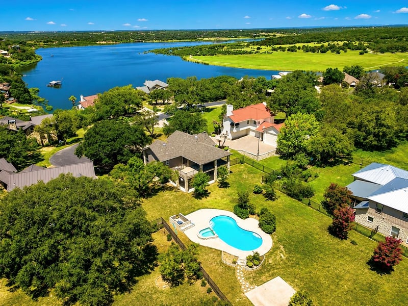 Virtual tour of 339 Quail Run CT