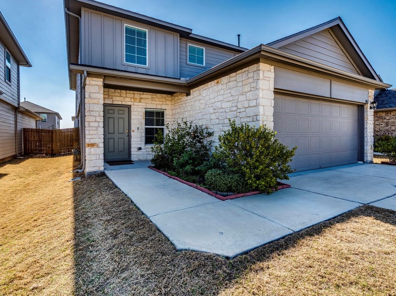 Virtual tour of 340 Andover Ln