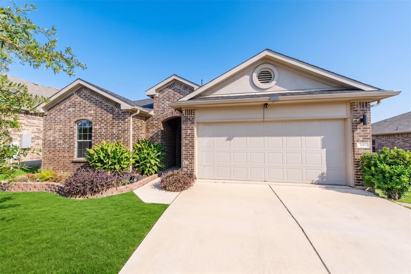 Virtual tour of 340 Shiner LN