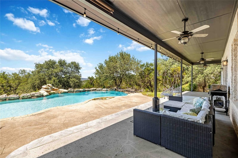 Virtual tour of 3400 Serene Hills CT