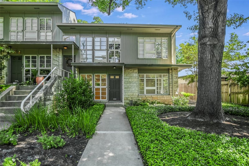 Virtual tour of 3402 Enfield RD Unit #A