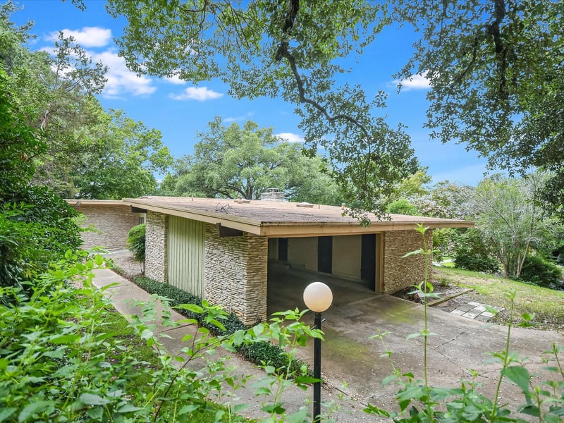 Virtual tour of 3403 Cascadera DR