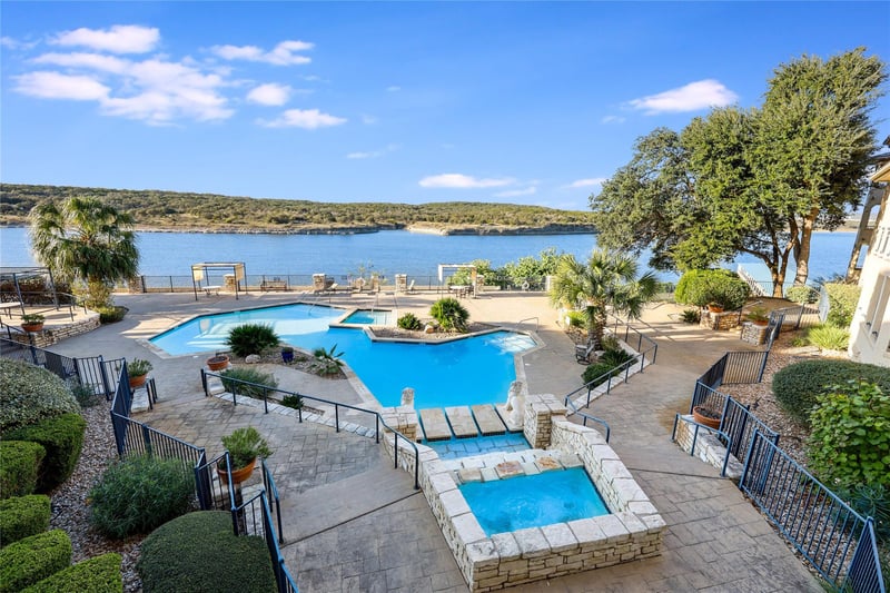 Virtual tour of 3404 American DR Unit #1225