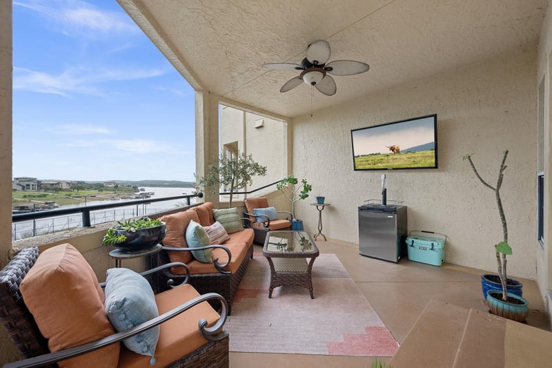 Virtual tour of 3404 American Dr Unit #3111