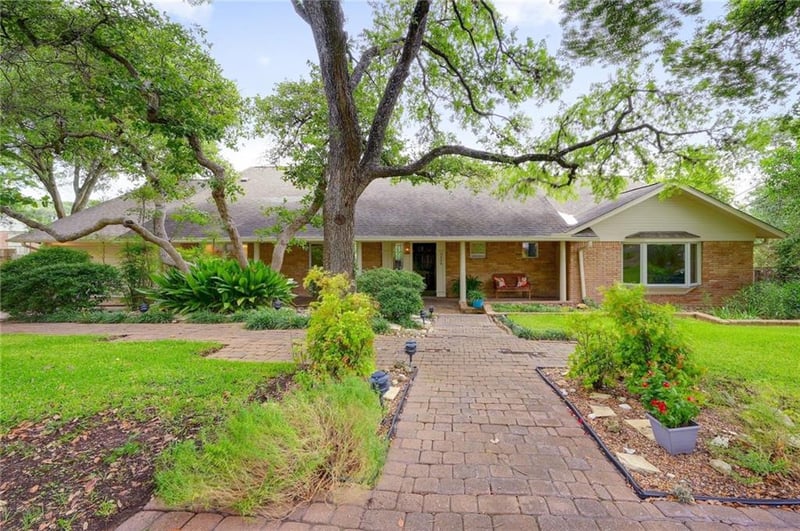 Virtual tour of 3404 Shinoak Dr