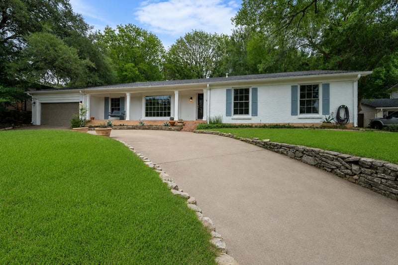 Virtual tour of 3405 Cascadera DR