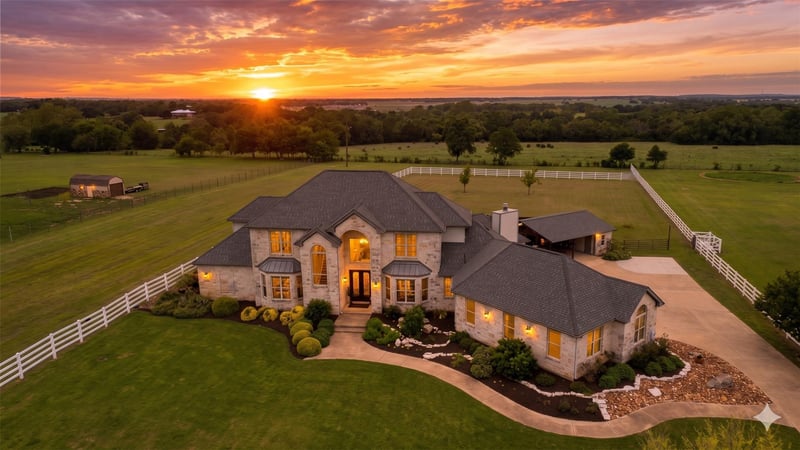 Virtual tour of 341 Courtnees WAY