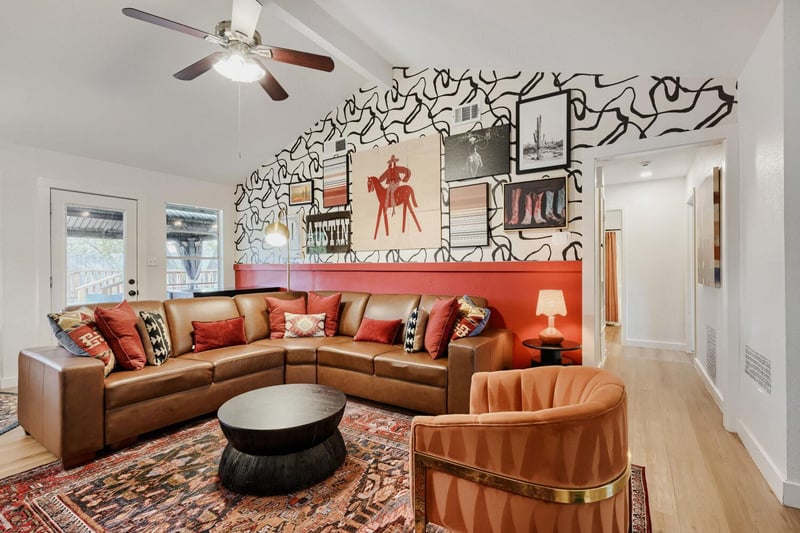 Virtual tour of 3410 Plantation RD