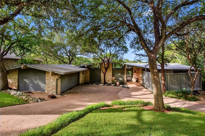 Virtual tour of 3410 Shinoak Dr