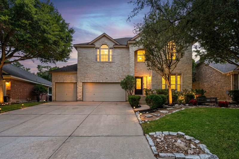 Virtual tour of 3411 Latimer DR