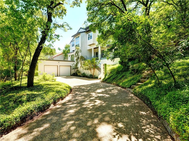 Virtual tour of 3415 Ledgestone Dr