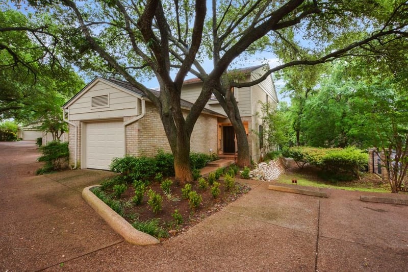 Virtual tour of 3421 Pecos St Unit #A-1
