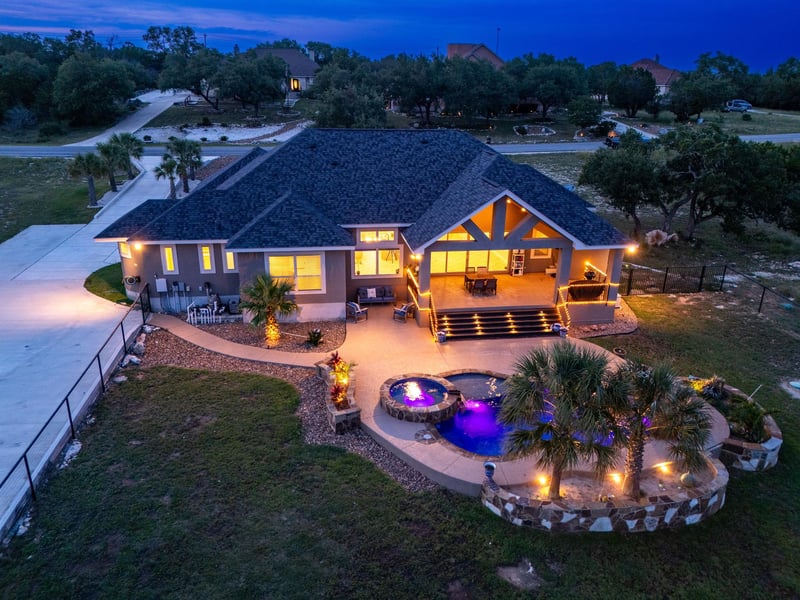 Virtual tour of 346 Blackbird Dr