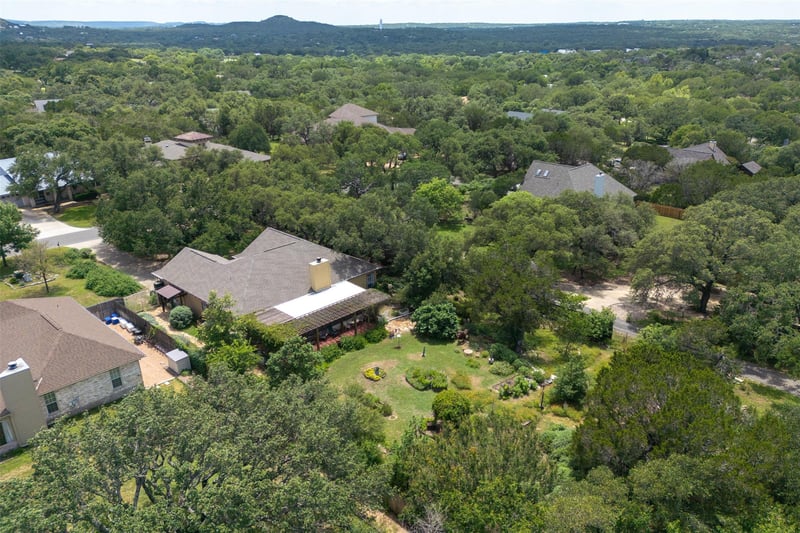 Virtual tour of 35 Brookmeadow DR
