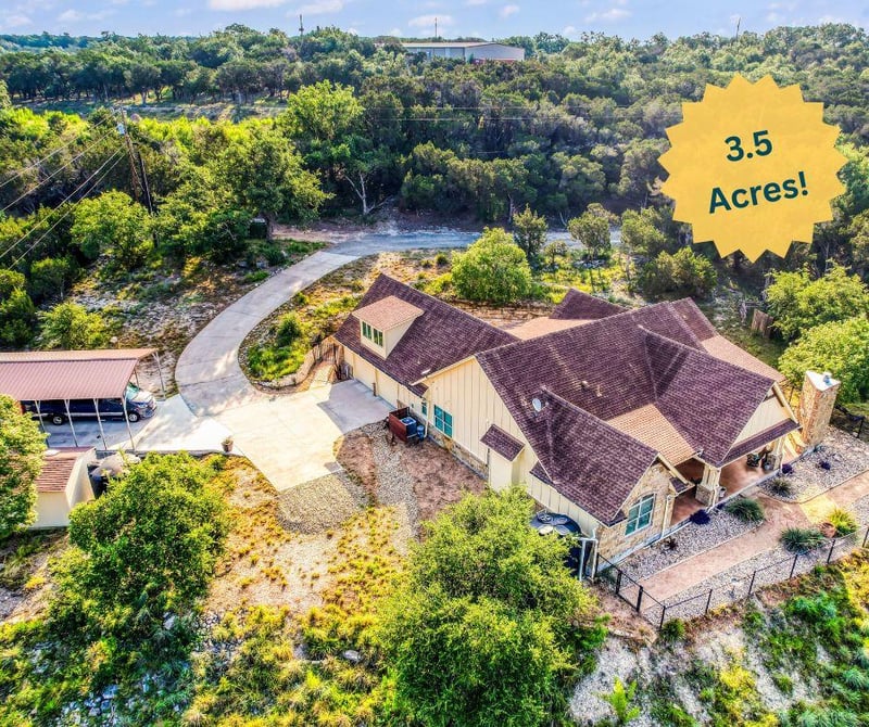 Virtual tour of 3500 Lohmans Ford RD Unit #71
