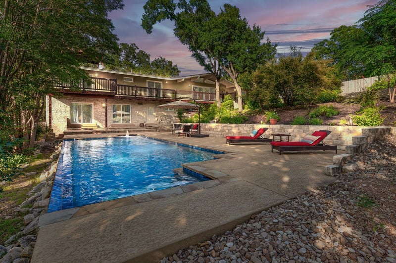 Virtual tour of 3503 Arrowhead DR