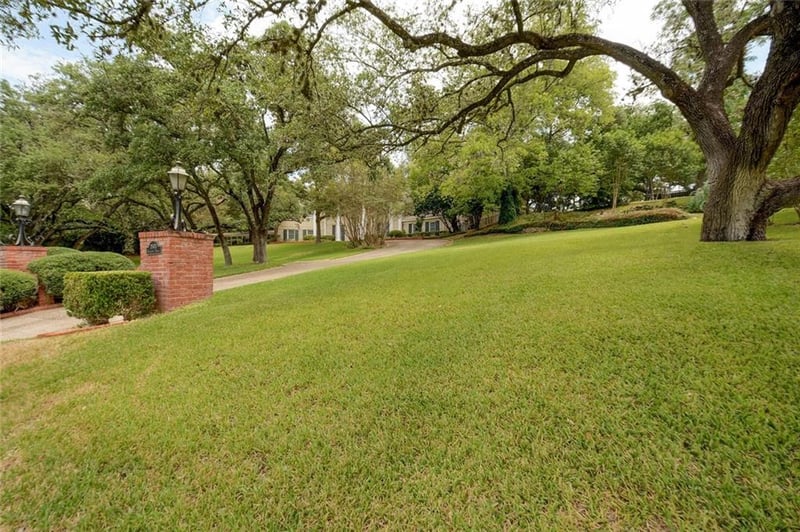 Virtual tour of 3503 Balcones Dr