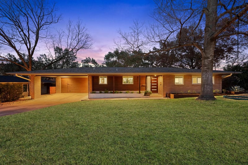 Virtual tour of 3506 Lakeland DR