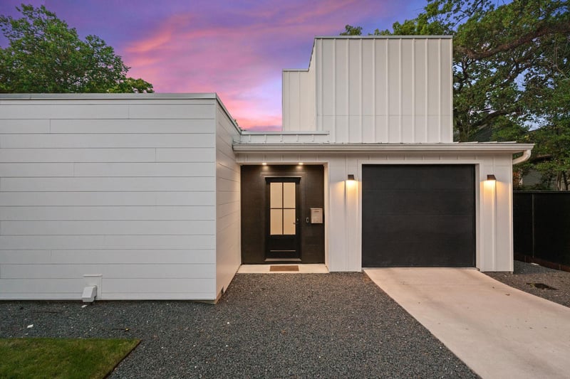Virtual tour of 3508 Bridle PATH