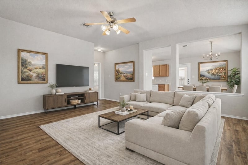 Virtual tour of 351 Covent DR