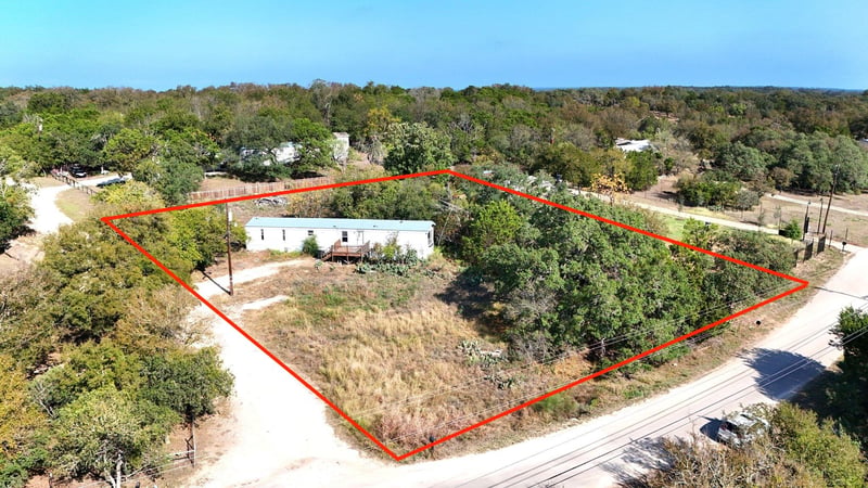 Virtual tour of 351 Oak Mdws