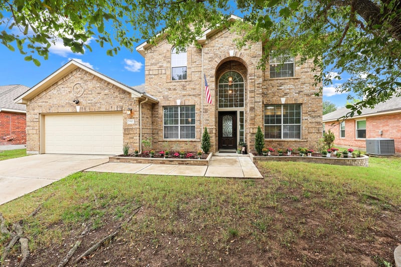 Virtual tour of 3512 Endless Shore DR