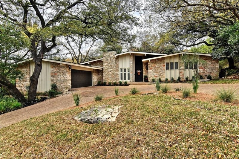 Virtual tour of 3514 Hillbrook Dr