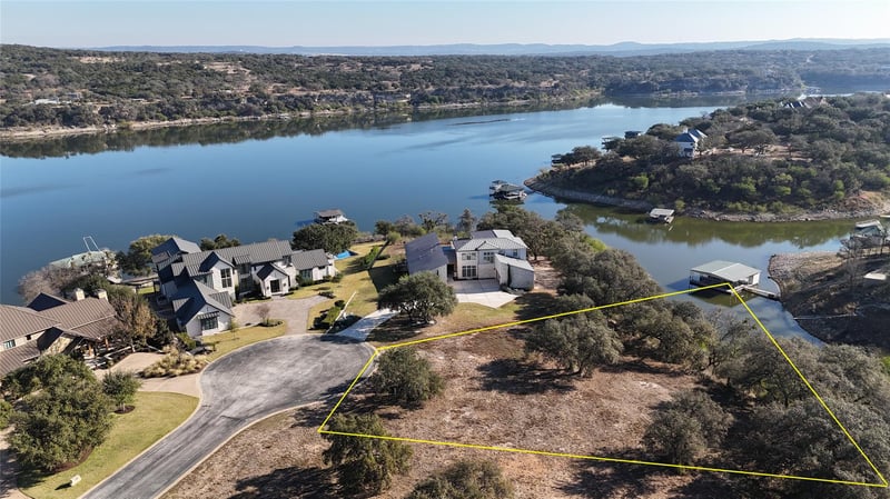 Virtual tour of 3517 Kahala Sunset DR