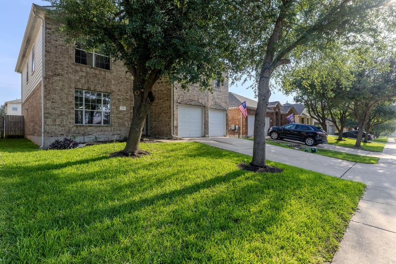 Virtual tour of 3517 Shiraz LOOP