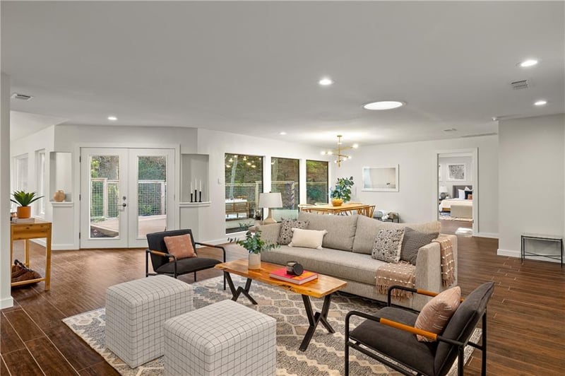 Virtual tour of 3519 Highland View DR