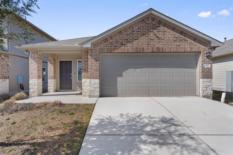 Virtual tour of 352 Sickle Loop