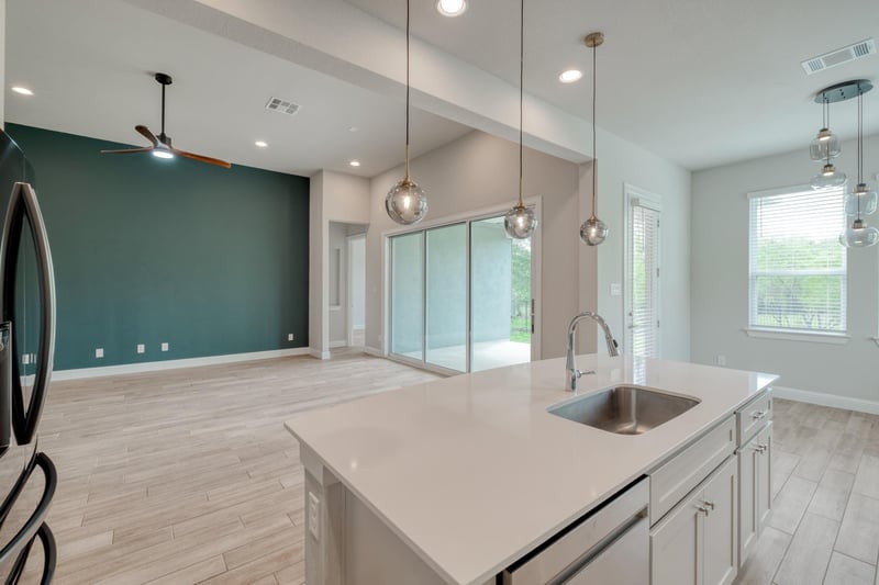 Virtual tour of 359 Raptor Beak WAY