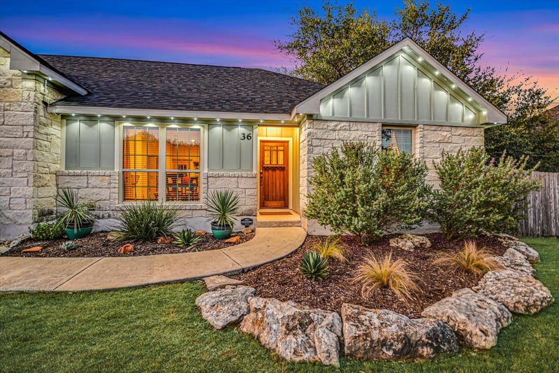 Virtual tour of 36 Ridgewood Cir