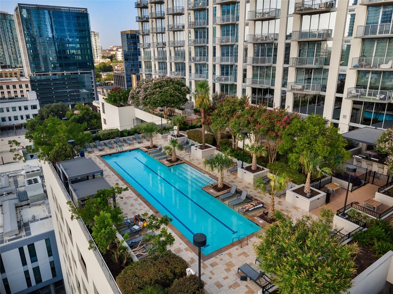 Virtual tour of 360 Nueces ST Unit #1805