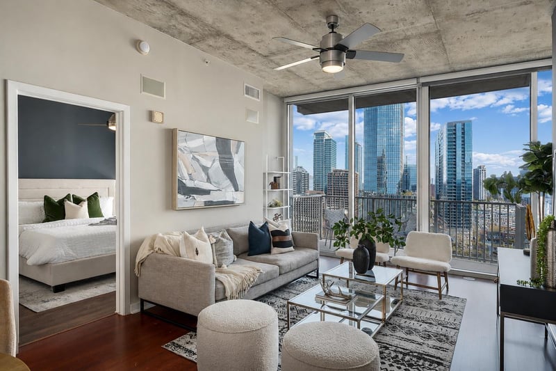 Virtual tour of 360 Nueces ST Unit #1805