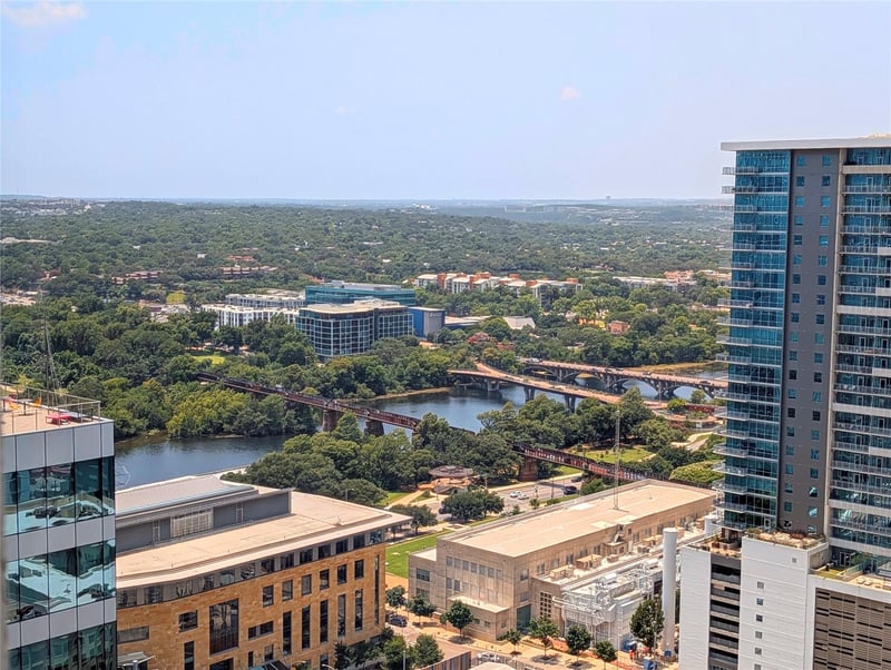 Virtual tour of 360 Nueces ST Unit #2706
