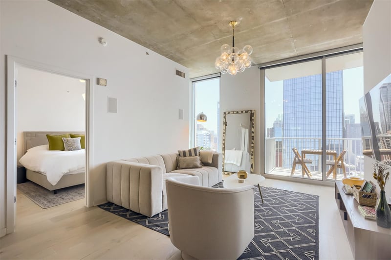 Virtual tour of 360 Nueces ST Unit #3109