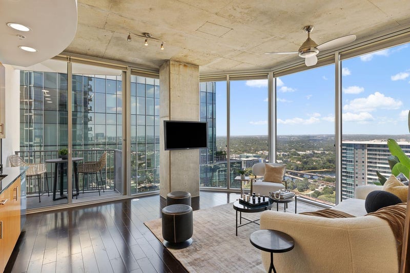 Virtual tour of 360 Nueces St Unit #3202