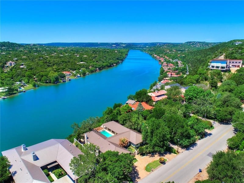 Virtual tour of 3600 Mount Bonnell Rd