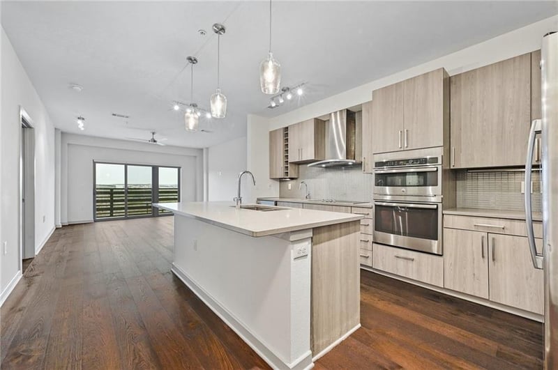 Virtual tour of 3600 S Lamar Blvd Unit #205