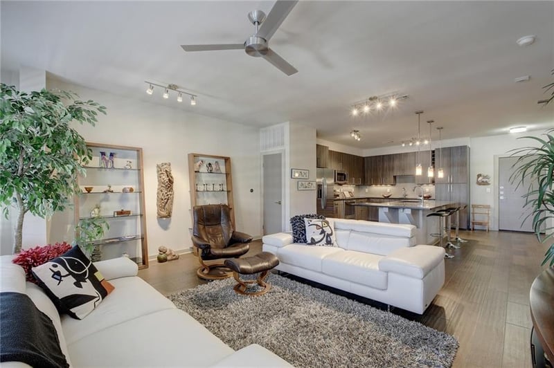 Virtual tour of 3600 S Lamar BLVD Unit #302
