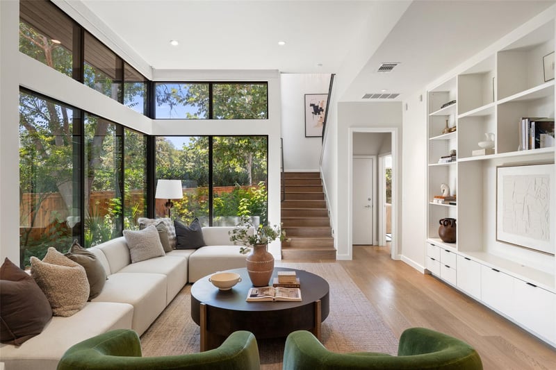 Virtual tour of 3601 Cherry Ln