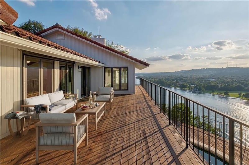 Virtual tour of 3602 Mount Bonnell RD