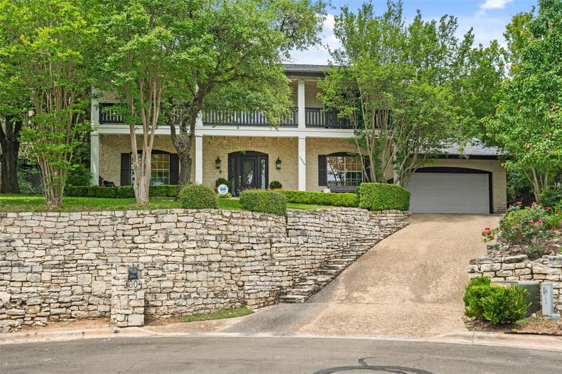 Virtual tour of 3604 Alta CT