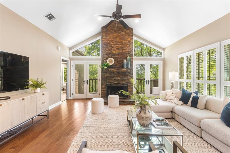 Virtual tour of 3605 Fawn Creek PATH