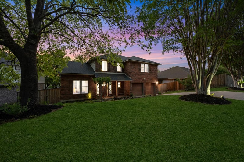 Virtual tour of 3608 Latimer DR