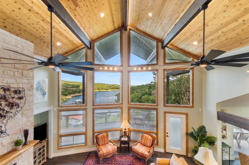 Virtual tour of 3609 Peninsular Dr